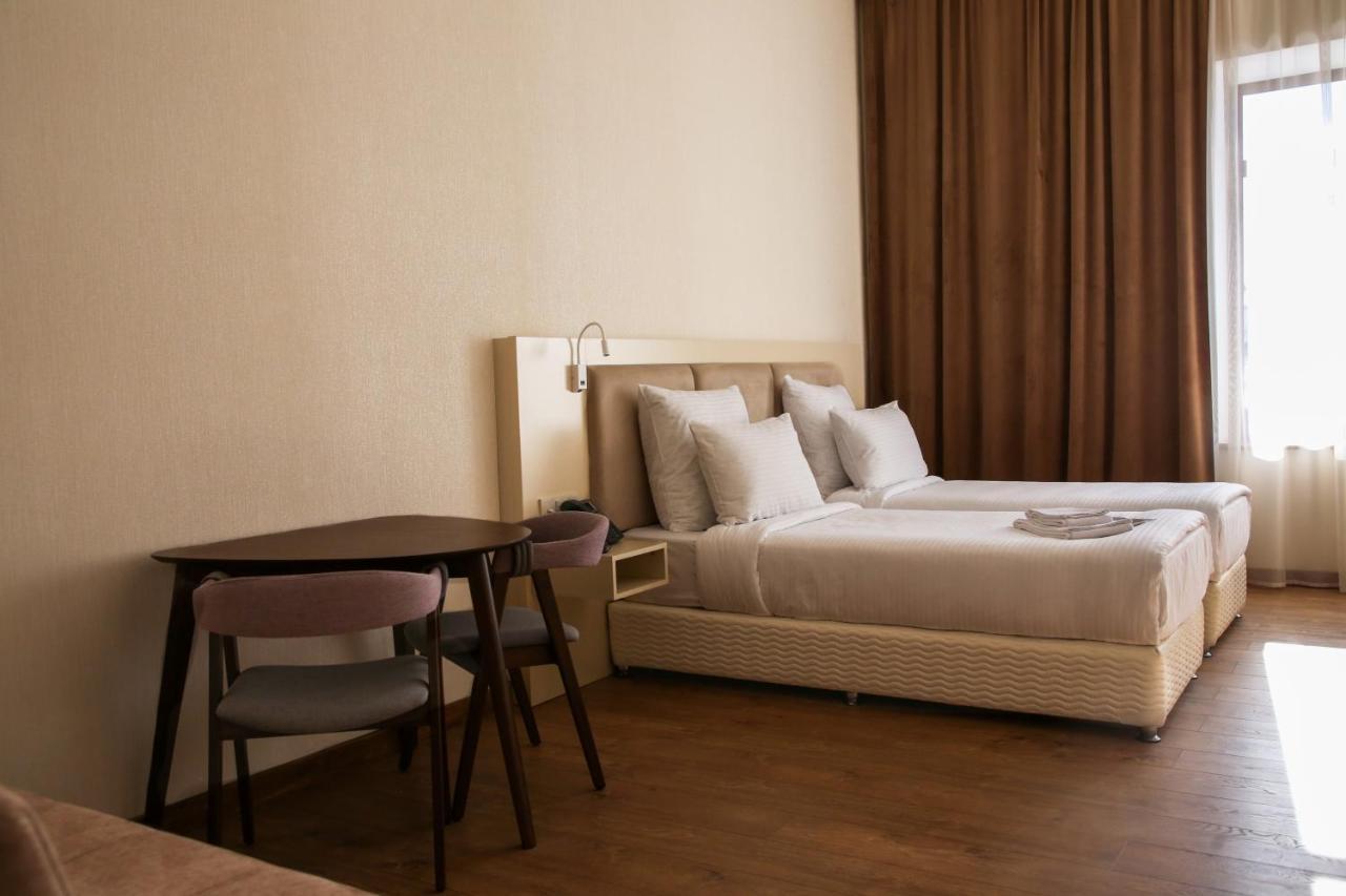 Kuma Hotel Gyumri Exterior photo