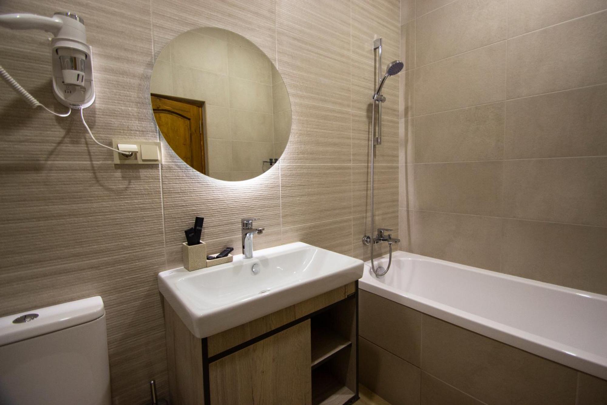 Kuma Hotel Gyumri Exterior photo